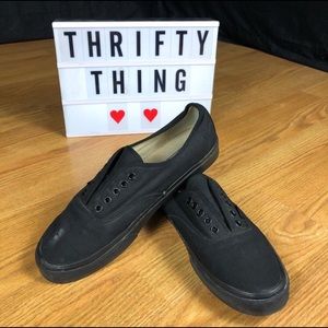 Men’s All Black Lace Up Vans Size 10.5